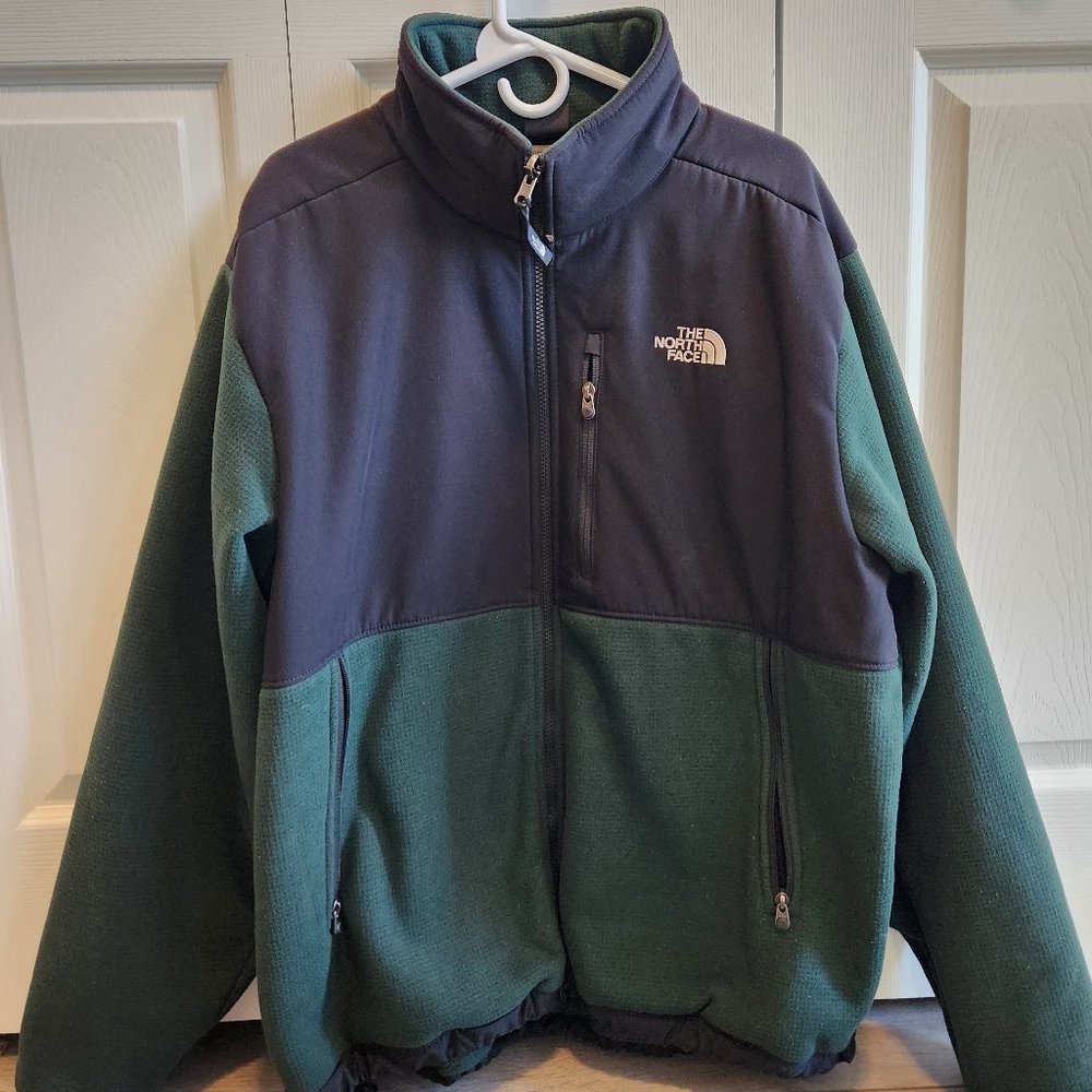 The North Face Men's XL Green and Black Jacket